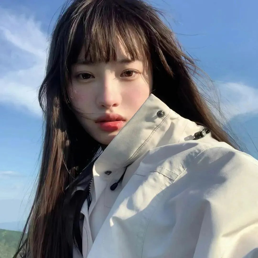 君是慕容卿似花